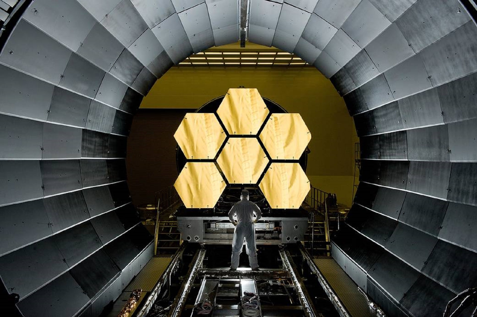 Voyage au bout de l’Univers : James Webb Space Telescope