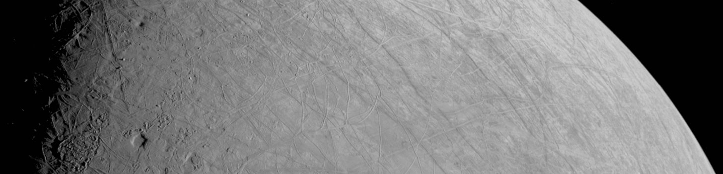 Une des images issues du survol d’Europe par Juno le 29 septembre 2022. Crédit : NASA/JPL-Caltech/SWRI/MSSS