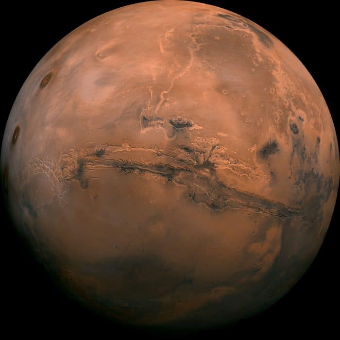 MARS PLANETE ROUGE